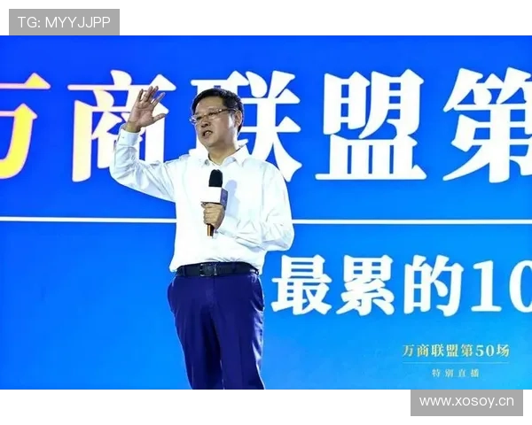 吴向东家冰箱里塞满蛋白粉，邻居以为他开健身房