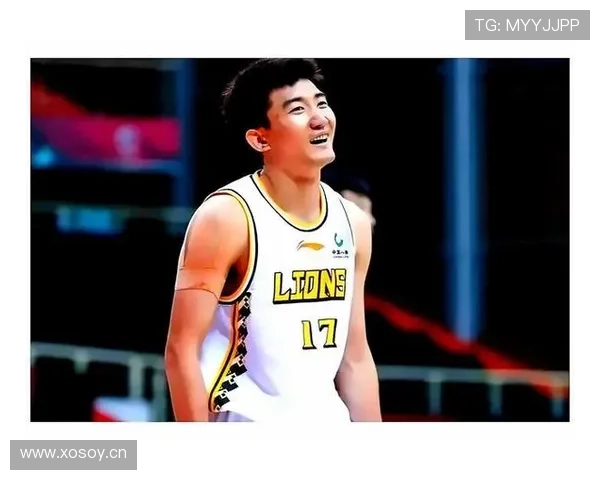 孙铭徽这日常晒的豪车才是真爱，比赛上拼命，私底下却住别墅睡懒觉？